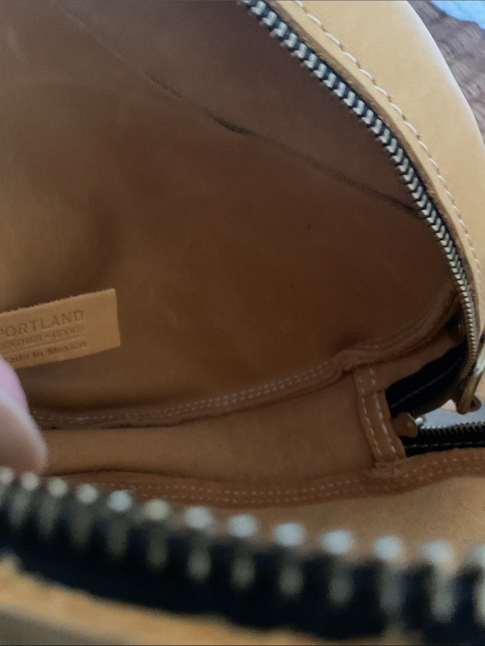 Portland Leather EUC Sunflower Round Crossbody - Picture 10 of 12